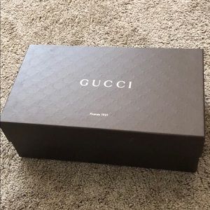 Gucci shoes box